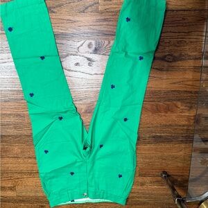Vineyard Vines Green Chinos with Blue Embroidery